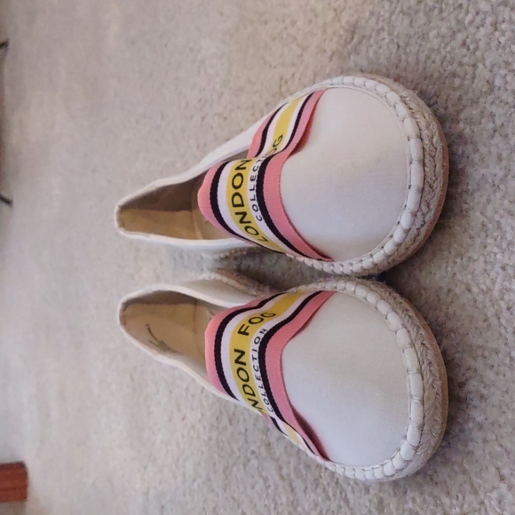 London Fog Kariah Espadrilles - Picture 2 of 5